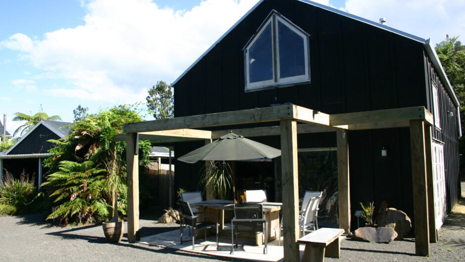 Guest Kitchen/Alfresco Dining