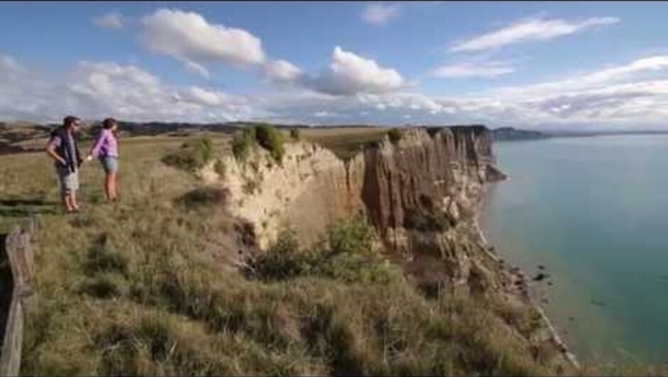 See what a couple get up to as they experience a few days away in a Maui Ultima Motorhome in the Hawke's Bay including an overnight stay at Linden Estate Winery.