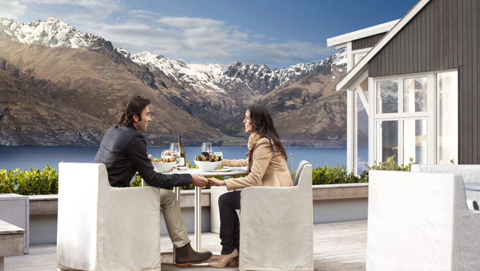 Alfresco Dining at Matakauri Lodge