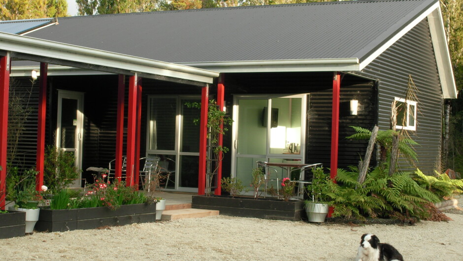 Entrance to Rimu & Rata Rooms with your own entrance. Boz waiting for you to arrive