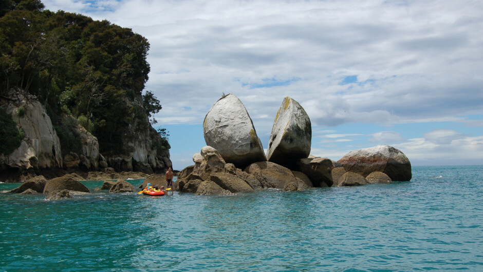 Split Apple Rock,Nelson. NZ Experience Tour with Private Driver Hire New Zealand