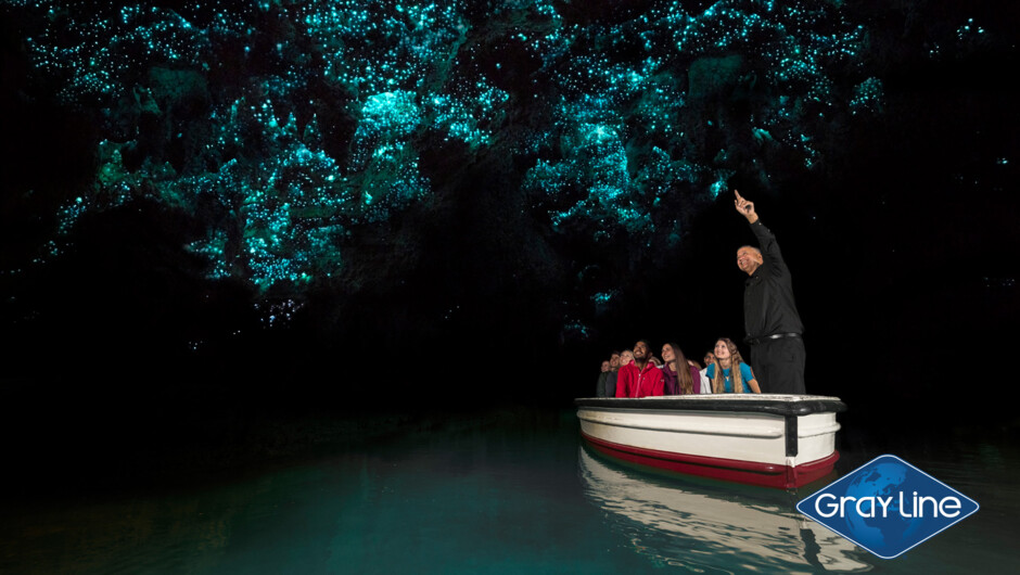 Gray Line Hobbiton and Waitomo day tour - Boat Ride