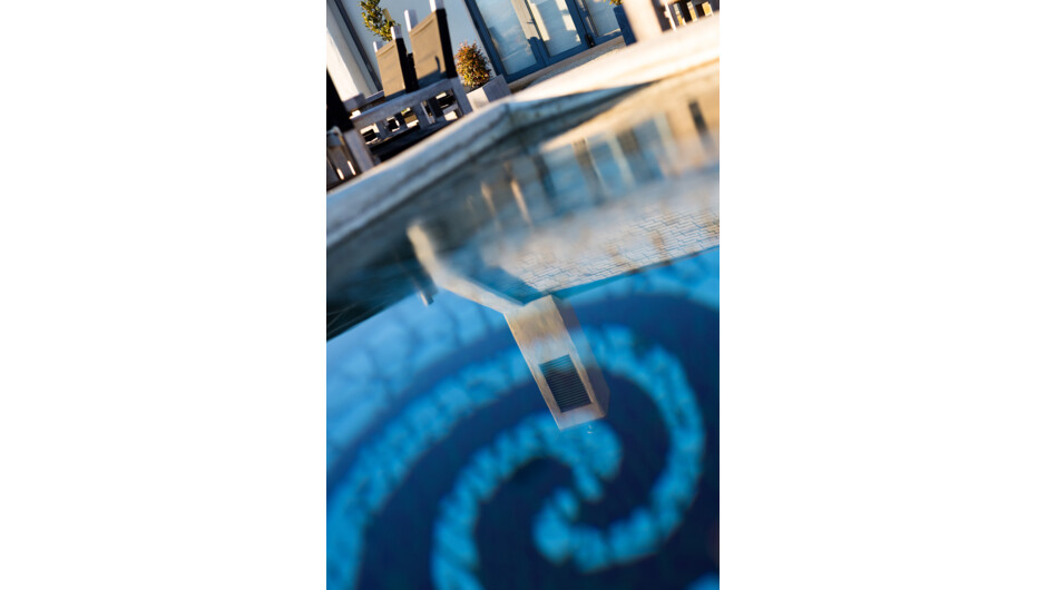 Mt Difficulty Cellar Door &amp; Restaurant water feature