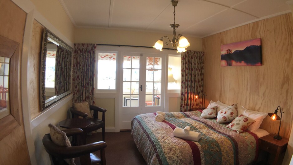 Pennscroft king room