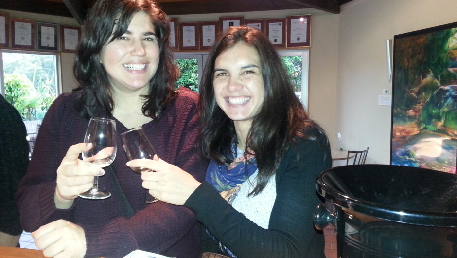 We cater for all ages at Bay Tours Nelson. Piri and Jilly enjoying a wine at fabulous Kahurangi Estate Nelson.