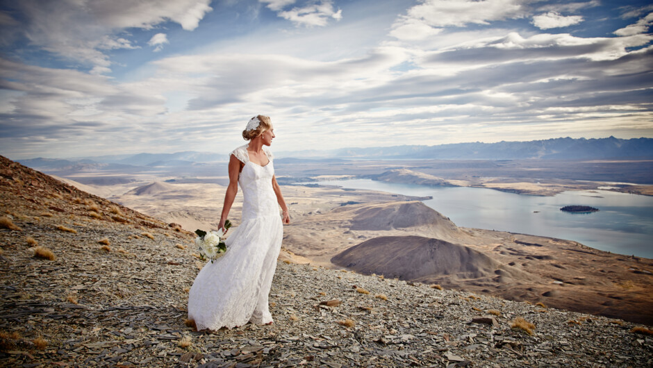 Celebrate your special day with a private alpine landing – the perfect backdrop for beautiful photos