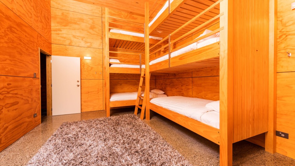 Bunk room Takutai