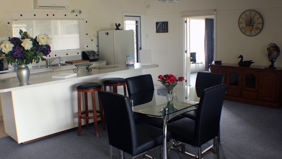 Kitchen &amp; Dining room