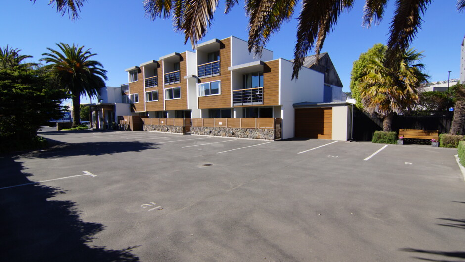 Sumner Bay Motel outside