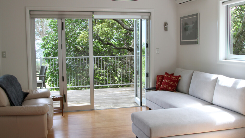 Doors out on to the deck.