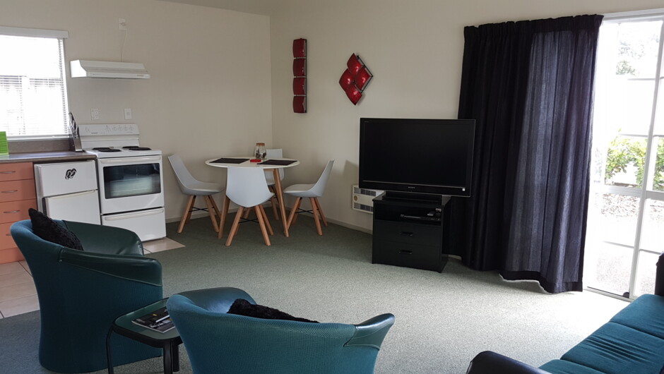 Dining and lounge with private courtyard