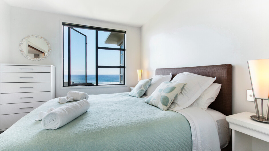 Master Bedroom - King Bed