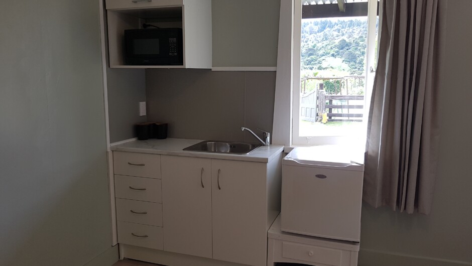 Cottage Kitchenette