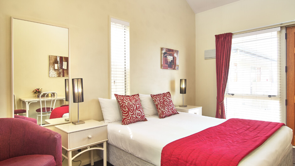 Separate bedroom for lounge area