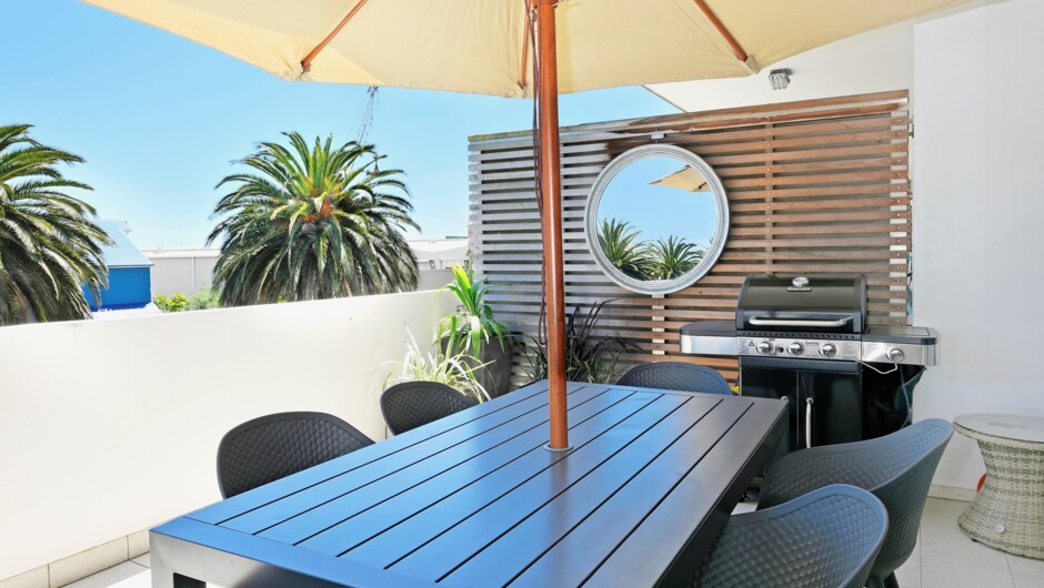 Outdoor dining with views
