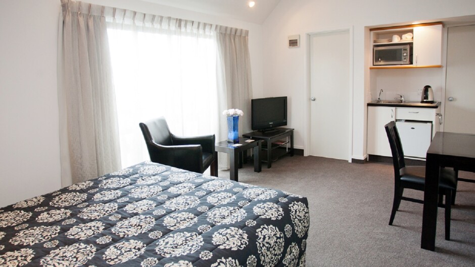 Cable Court Motel_Studio