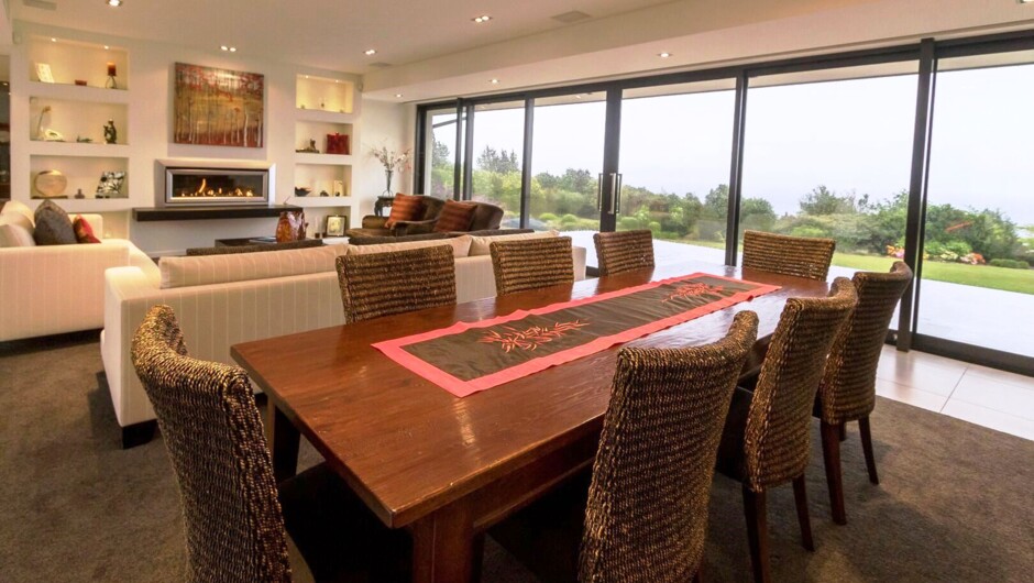 The guest lounge and dining area offer a comfortable place to relax and unwind and share travel experiences with other guests who are in house.