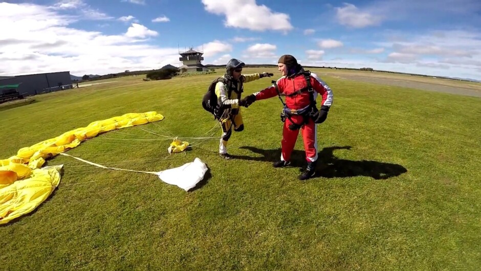 Spring has arrived in New Zealand. Which means more sunny days for skydiving in Taupō, and more fun to be had in the sky. Check out this guy having the time of his life on one of the first days on Spring. Woohoo.