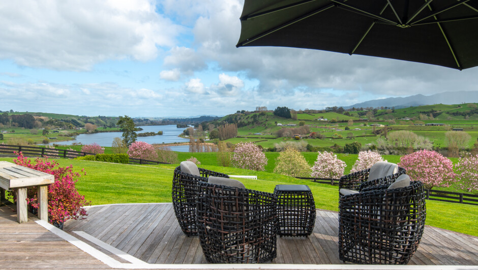 The Huntington Lodge - Deck