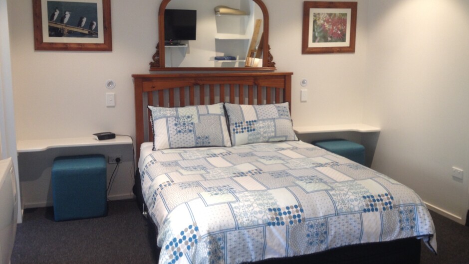 Fully self-contained Bay View Apartment Suite.